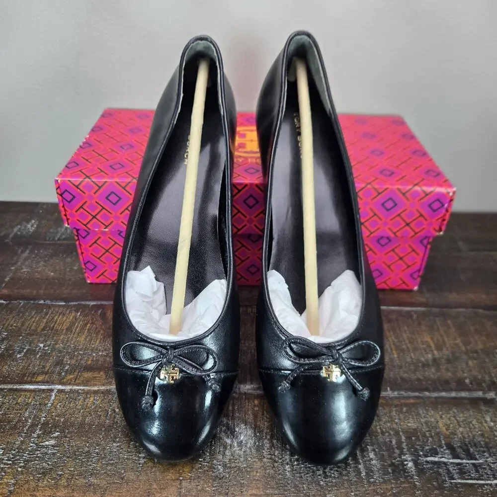 NEW Tory Burch Cap Toe Ballet Womens Size 7.5 Logo Flats Shoe Goat Leather Black